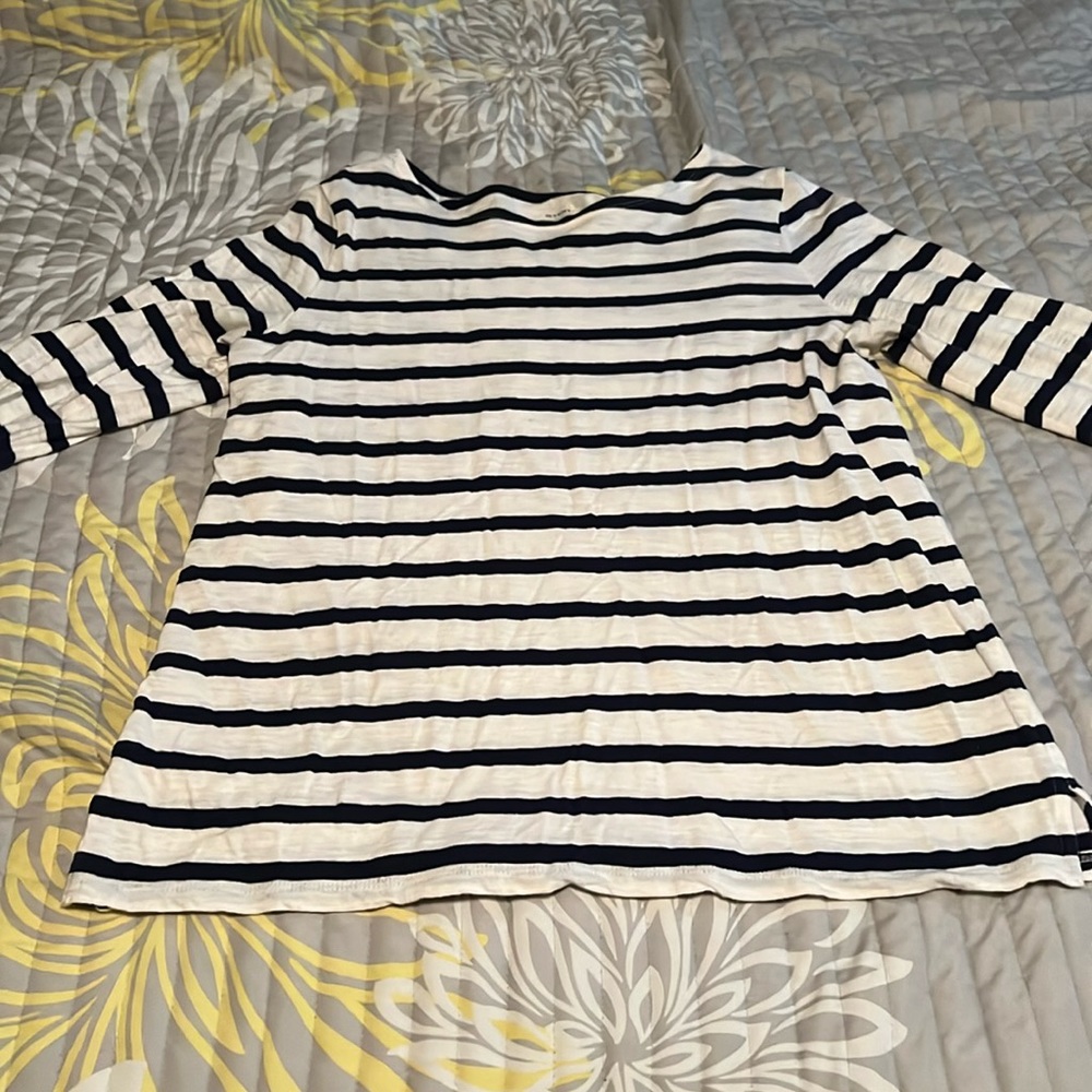 Old Navy women’s blue and white stripe size large